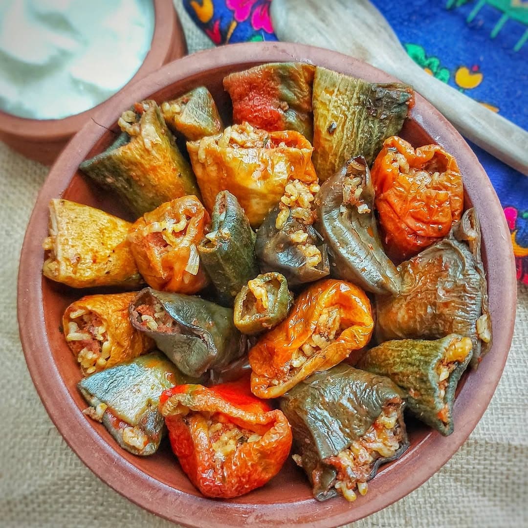Etli Ekşili Kuru Dolma