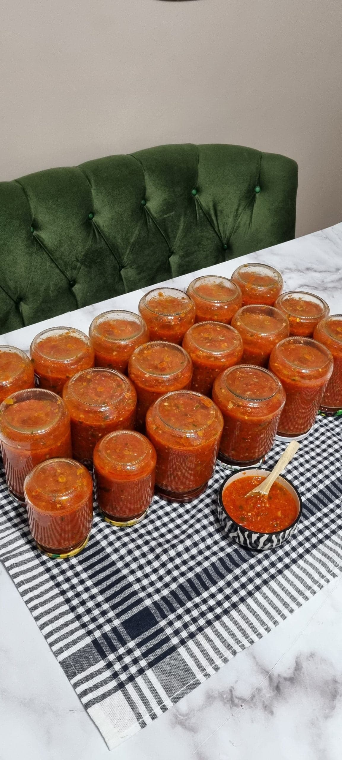 Kahvaltılık Acılı Domates Sosu