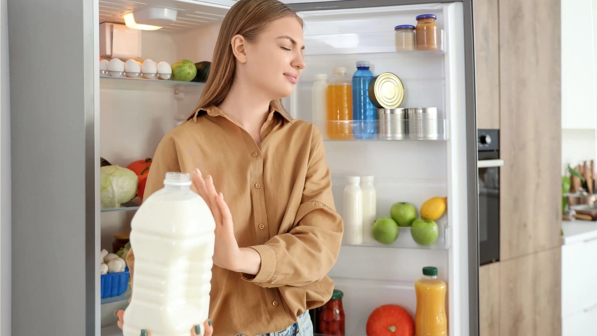 Sütün Bozulduğu Nasıl Anlaşılır? Bozuk Süt Belirtileri ve Saklama Yöntemleri