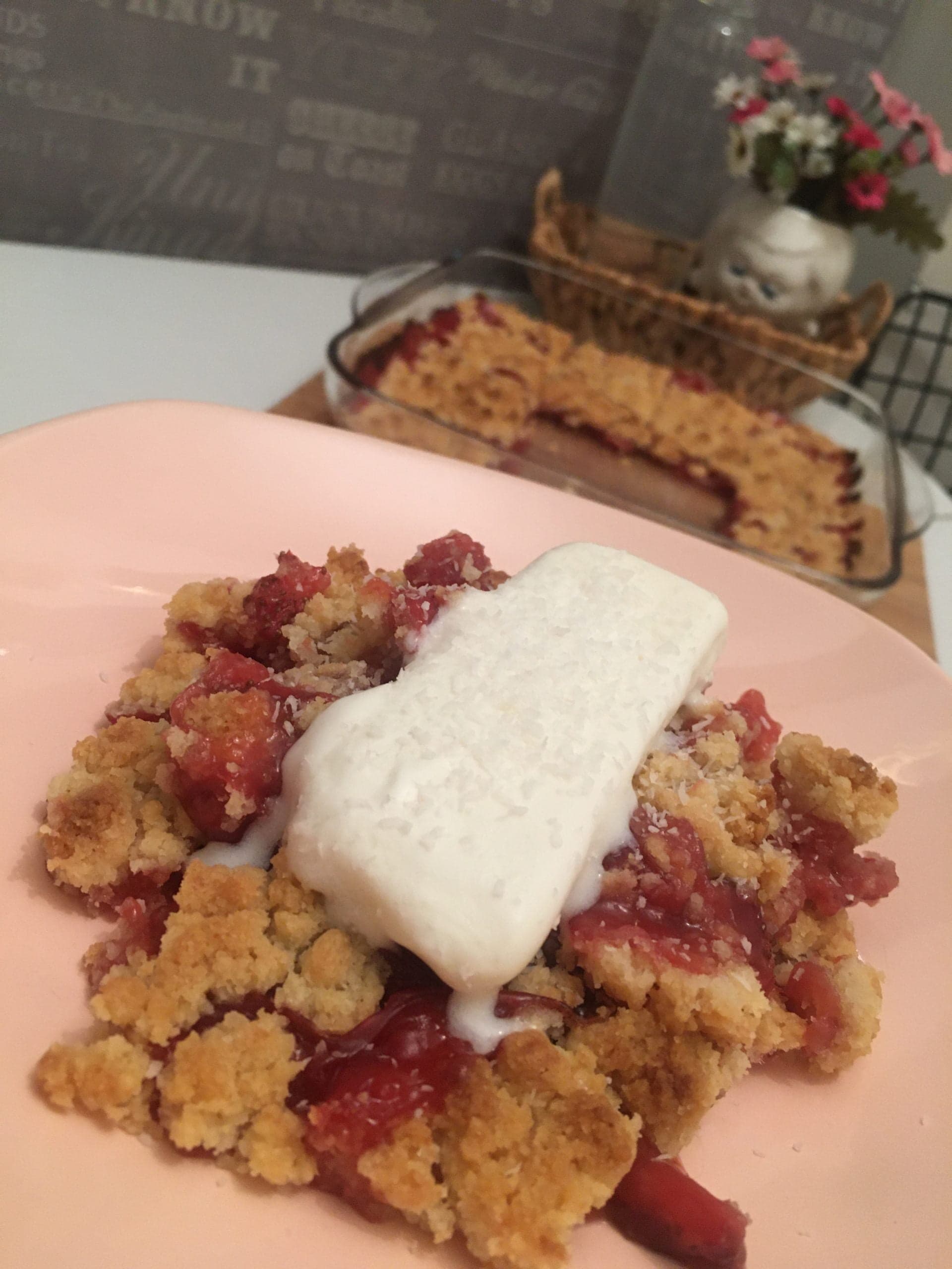 Çilekli Crumble