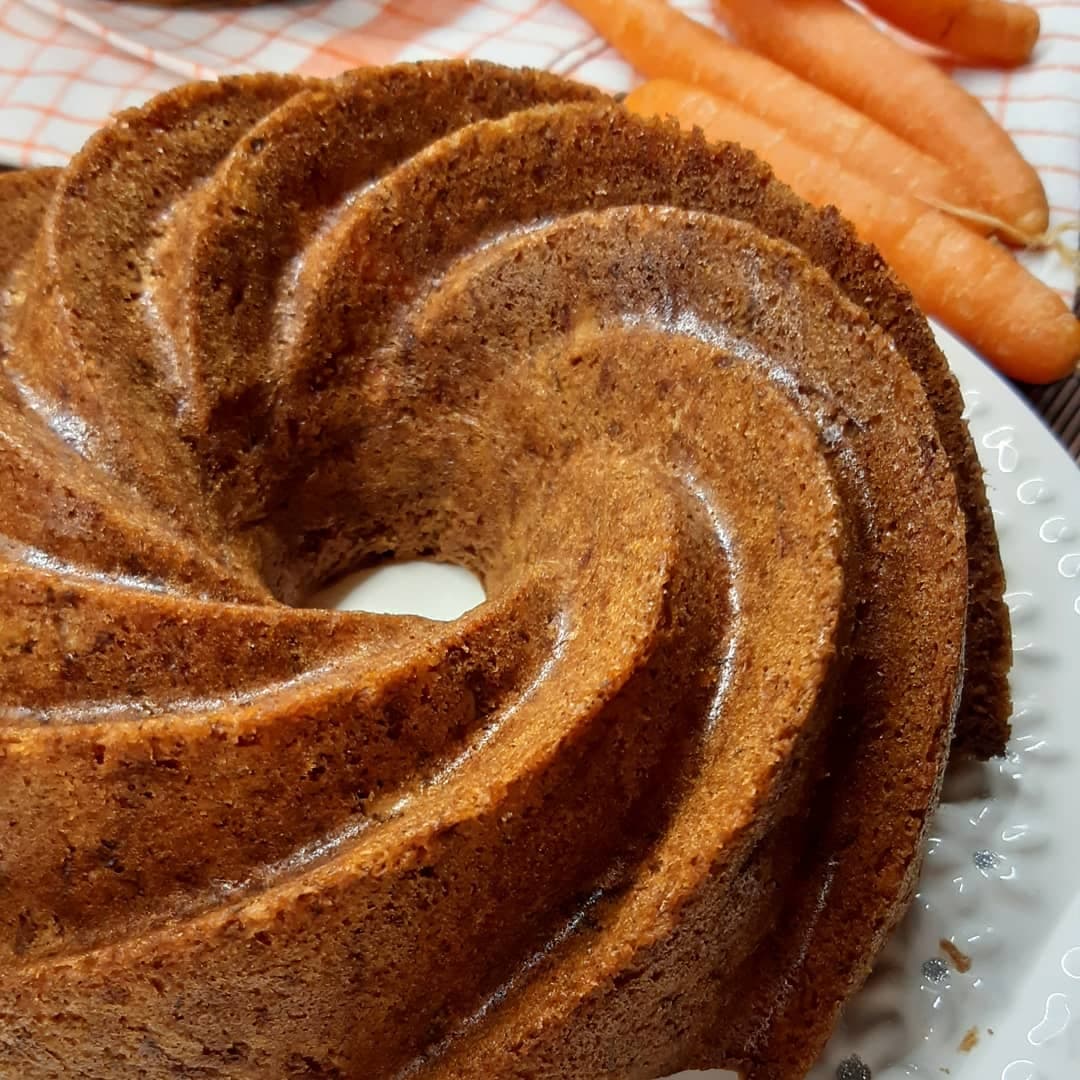 Havuçlu Cevizli Tarçınlı Kek