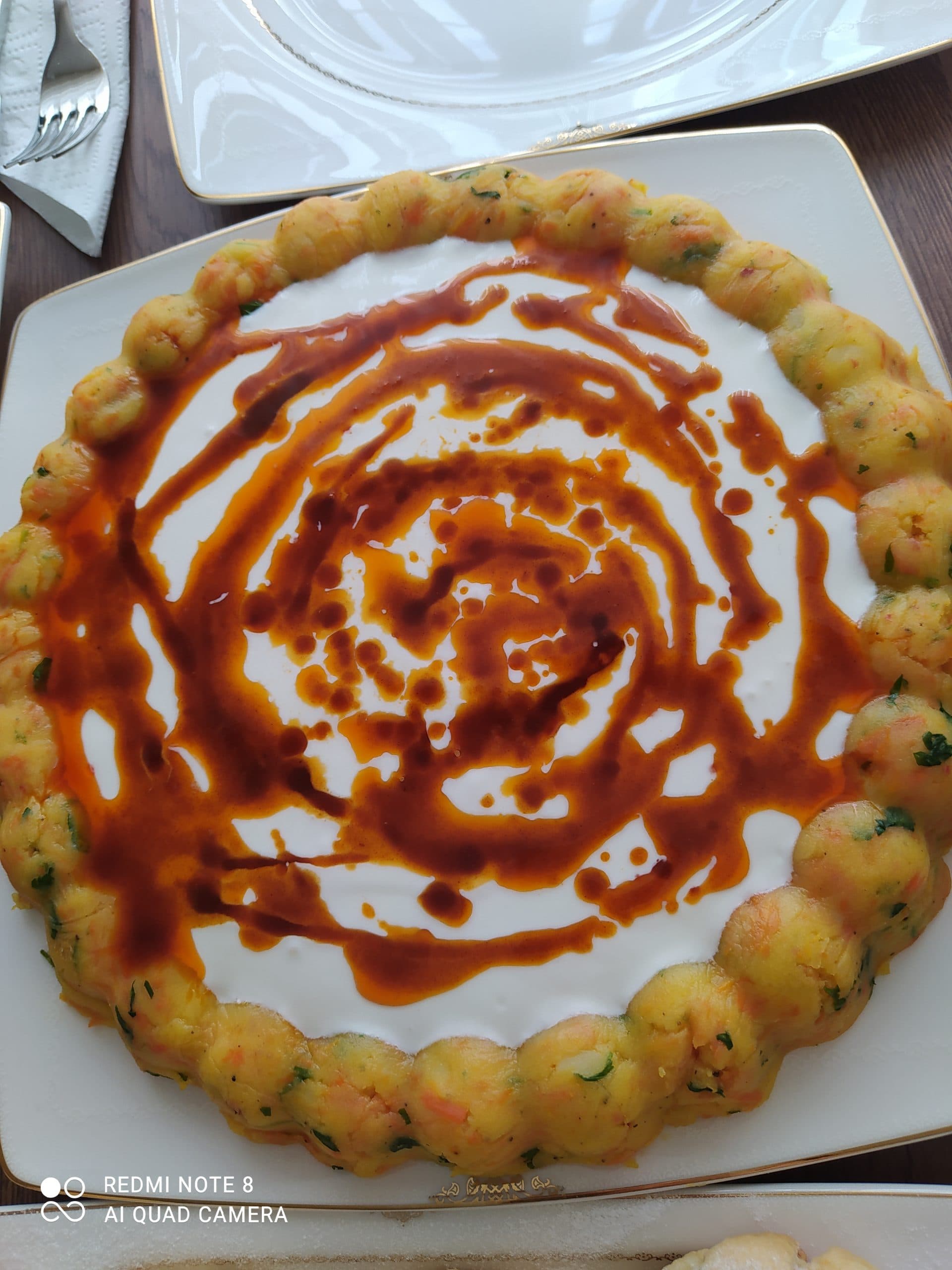 Yoğurtlu Patates Salatası