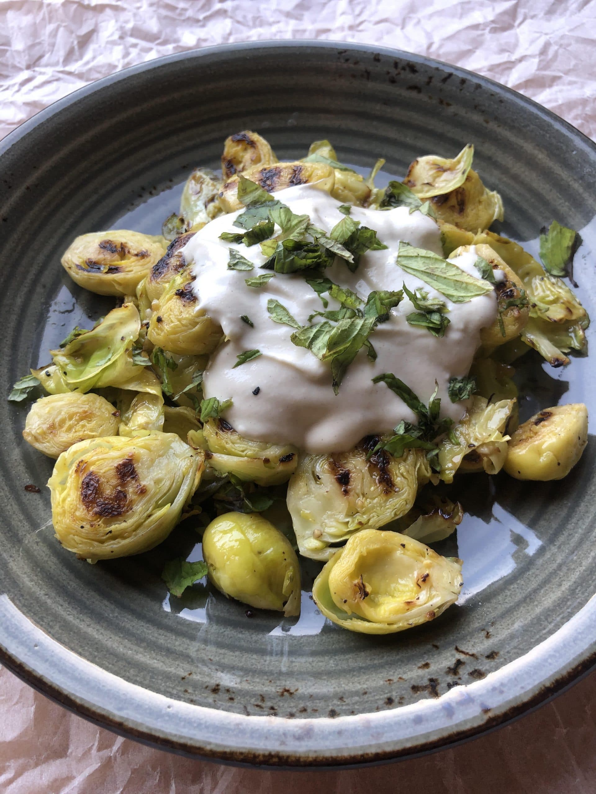 Tahin Soslu Izgara Brüksel Lahanası