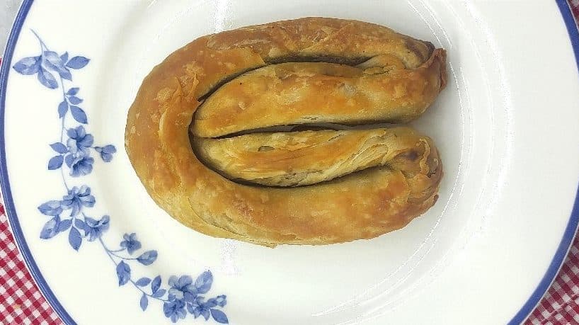 El Açması Çıtır Kıymalı Börek