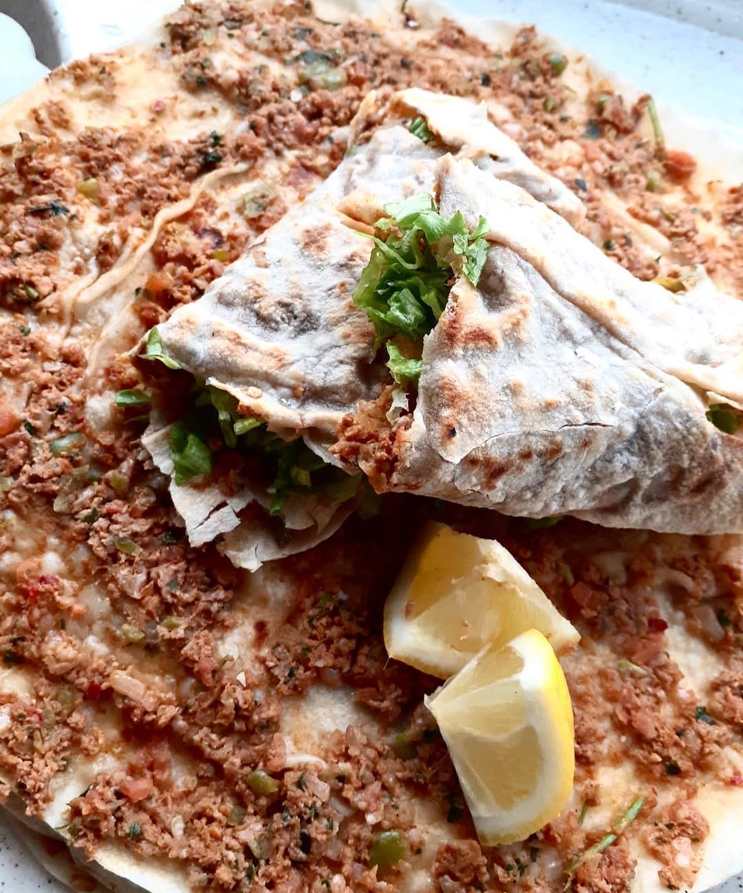 Tavada Lahmacun