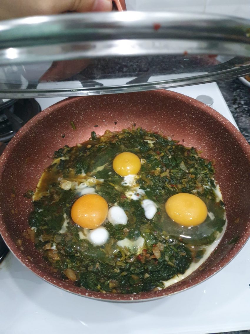 Ispanaklı Yumurta