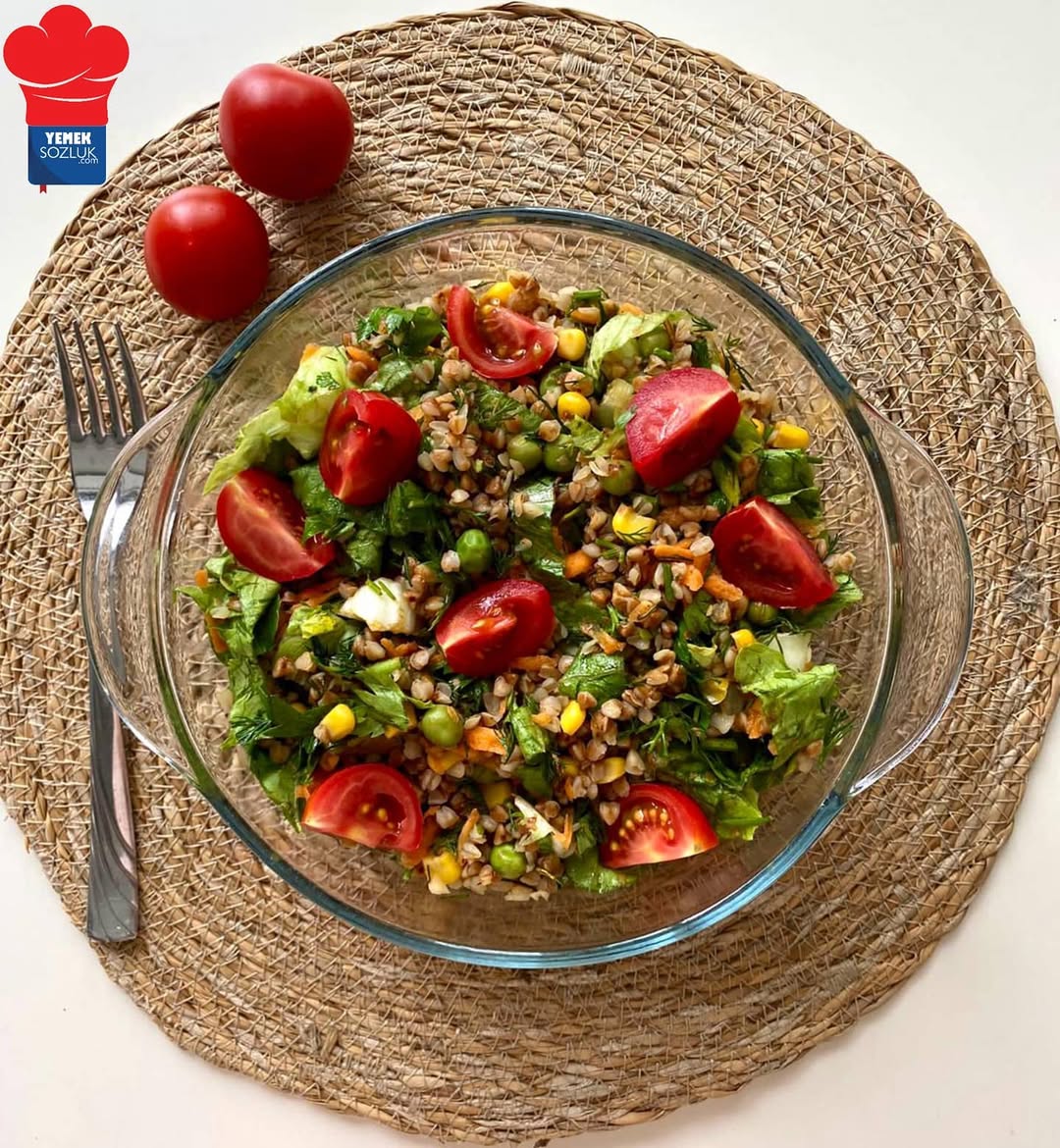 Karabuğdaylı Salata