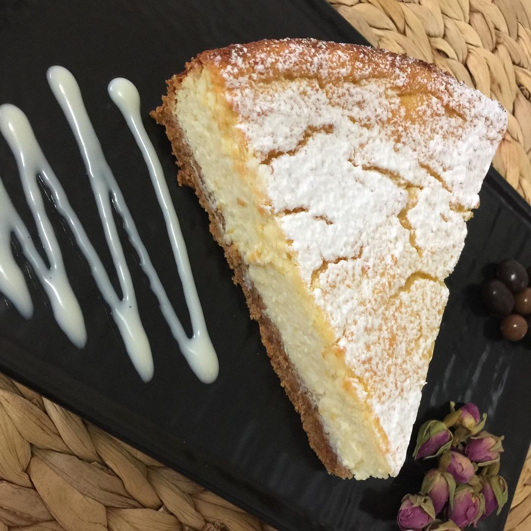 Polonya’nın Meşhur Lezzeti Sernik Cheesecake