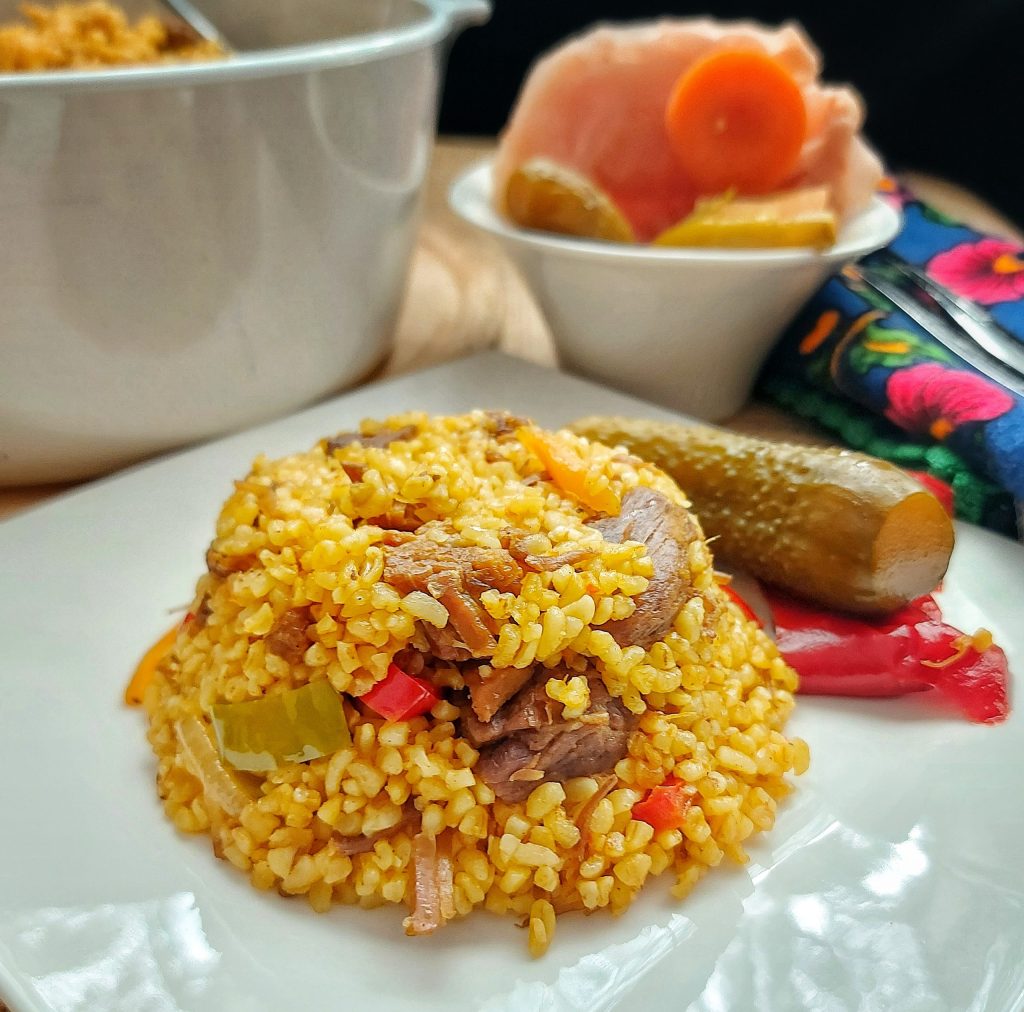 Etli Sebzeli Bulgur Pilavı tarifi