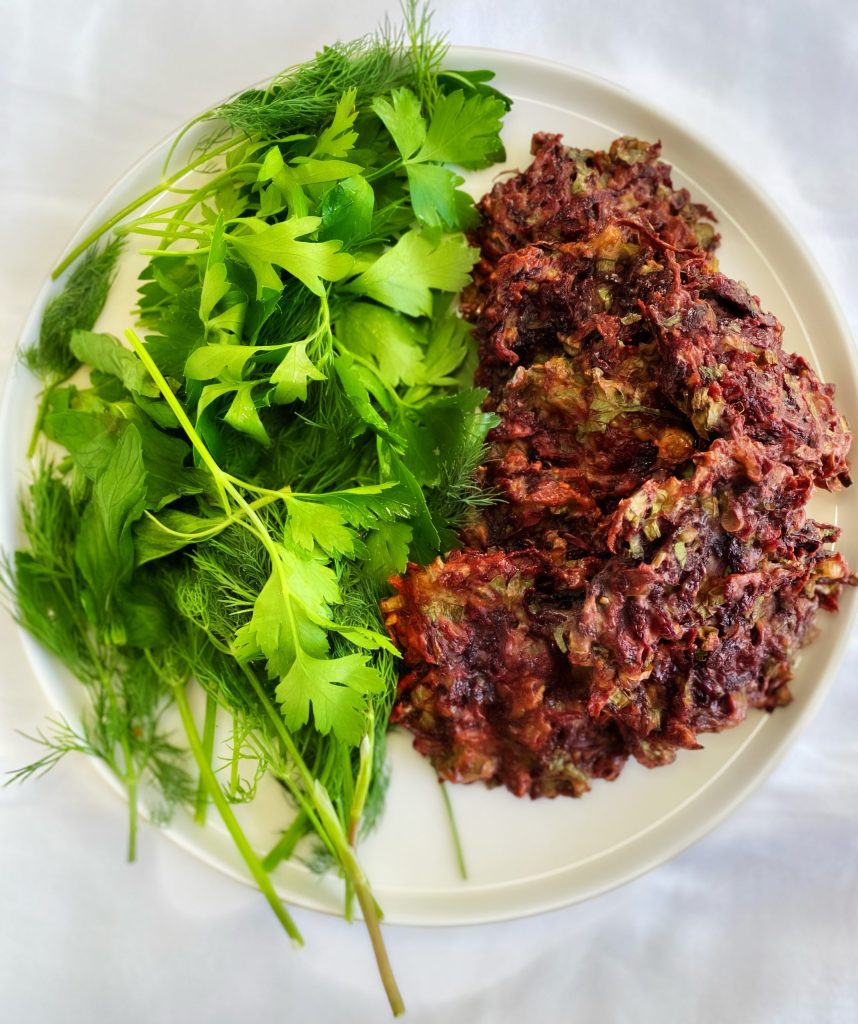 Kırmızı Pancarlı Mücver tarifi