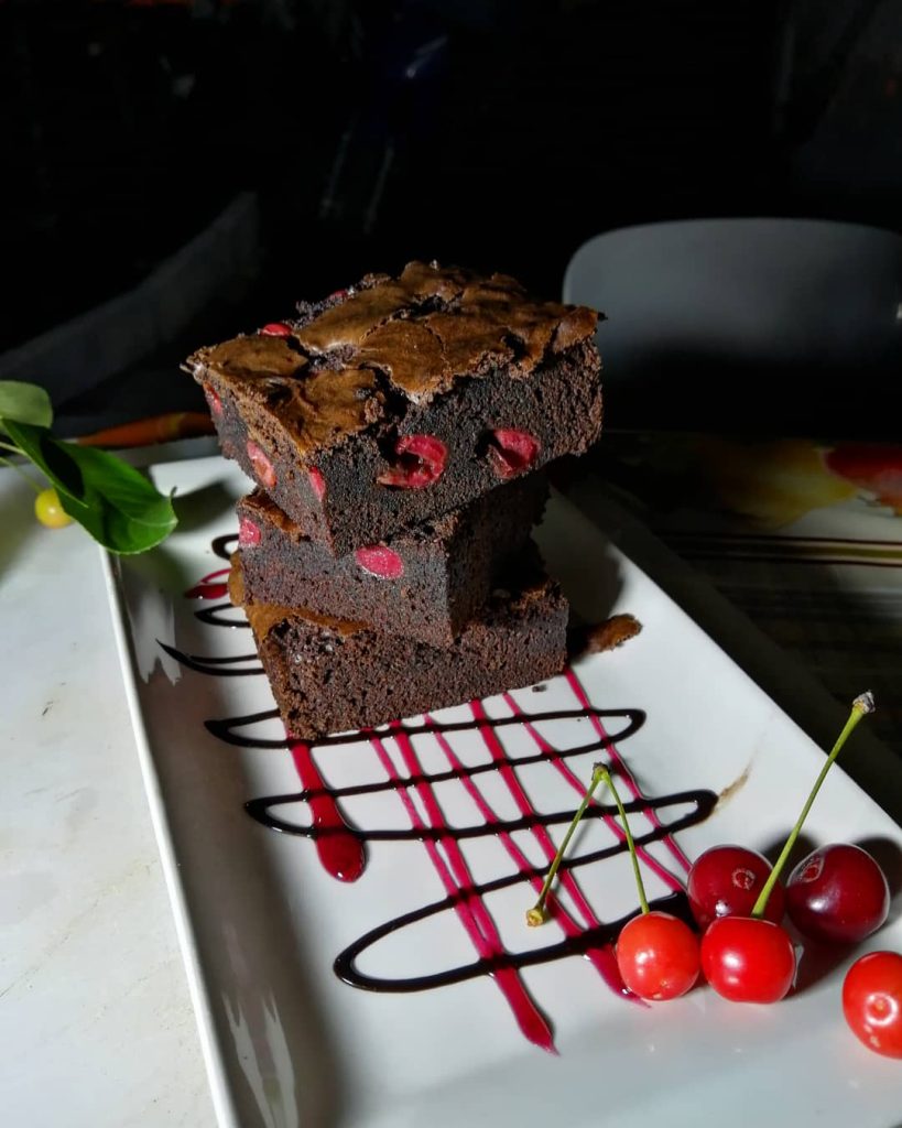 Vişneli Brownie tarifi