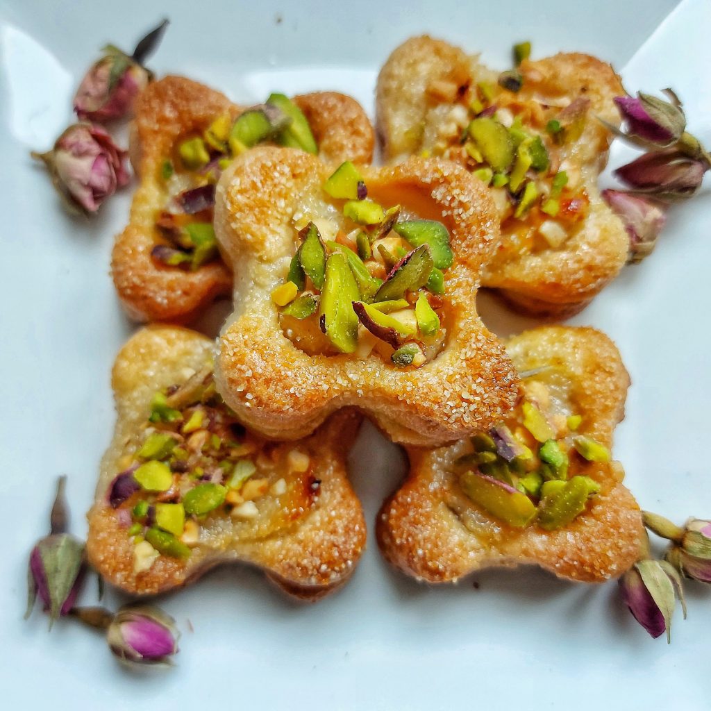 İrmikli Muhallebili Tatlı tarifi