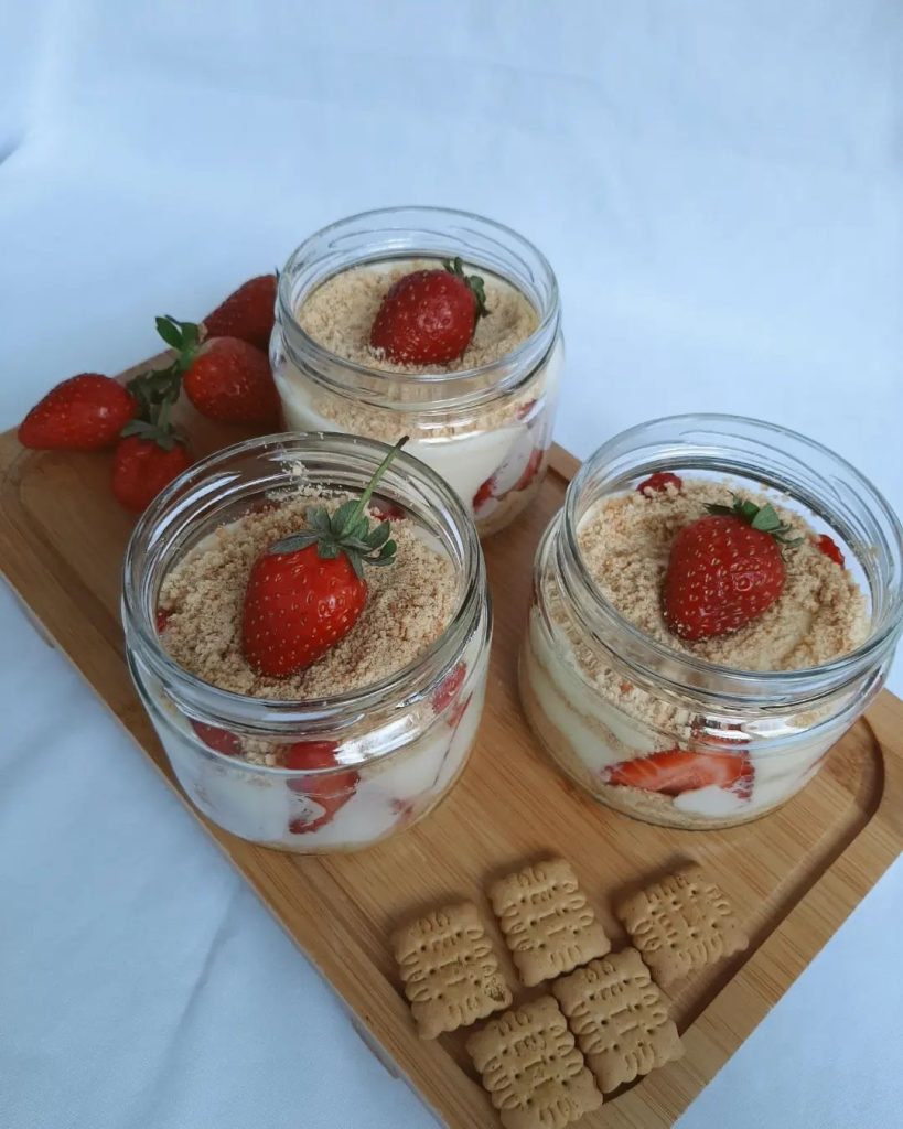 Çilekli Fit Magnolia tarifi