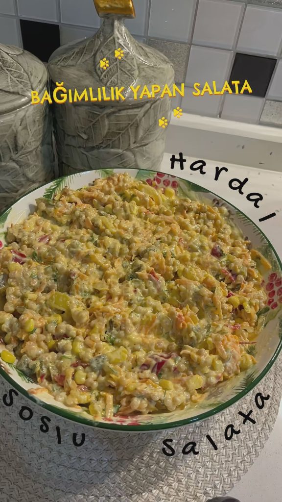 Hardal Soslu Salata tarifi