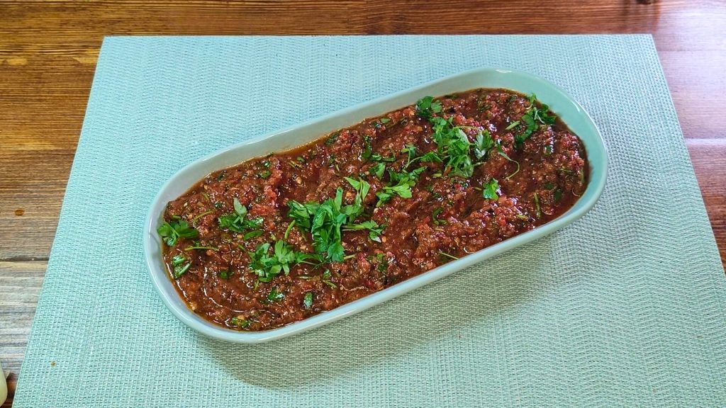 Kebapçı Usulü Acılı Ezme