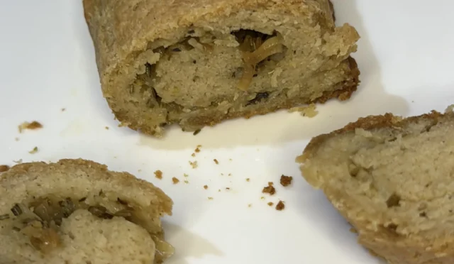 Glutensiz soğanlı sarımsaklı ekmek 1