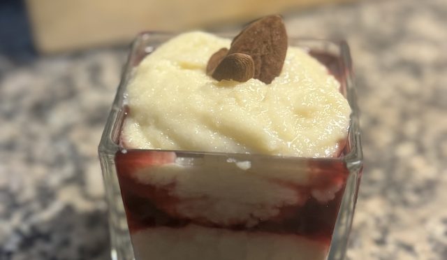 Vişneli İrmik Tatlısı 12